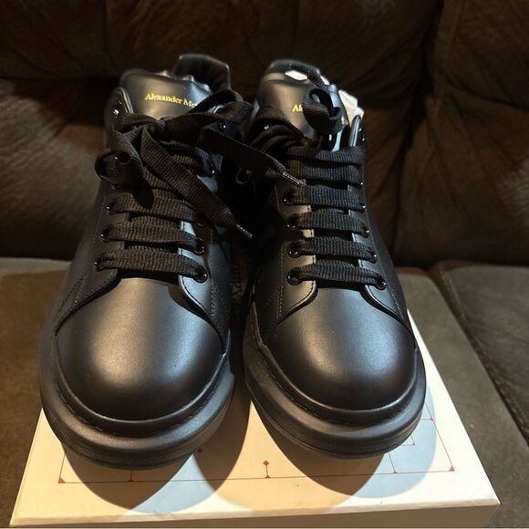 Alexander McQueen Larry Sneakers Black 553761 US Men's 12 w/ Box - Picture 2 of 9